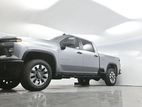 Used 2025 Chevrolet Silverado 2500 Custom w/ Custom Convenience Package AWD/4WD image 60
