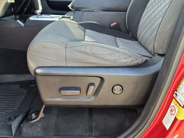 Used 2019 Toyota Tundra SR5 w/ SR5 Upgrade Package AWD/4WD image 15