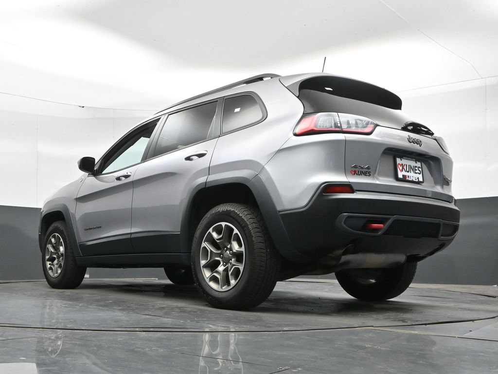 Used 2020 Jeep Cherokee Trailhawk AWD/4WD image 48