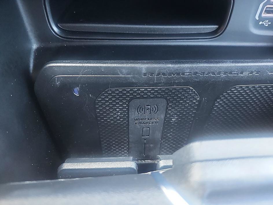 Used 2024 RAM 1500 Laramie AWD/4WD image 25