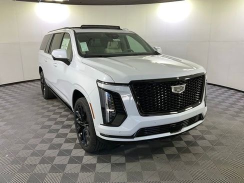 New 2026 Cadillac Escalade ESV Platinum Sport AWD/4WD image 3