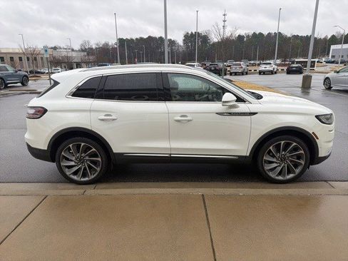 Used 2022 Lincoln Nautilus Reserve w/ Equipment Group 202A image 17