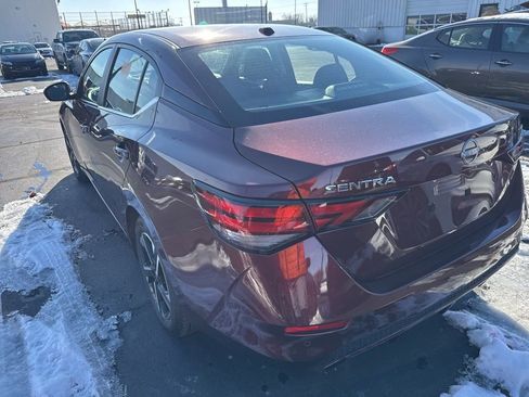 Used 2024 Nissan Sentra SV image 4