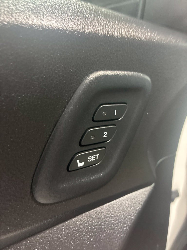 Used 2016 Honda CR-V Touring image 17