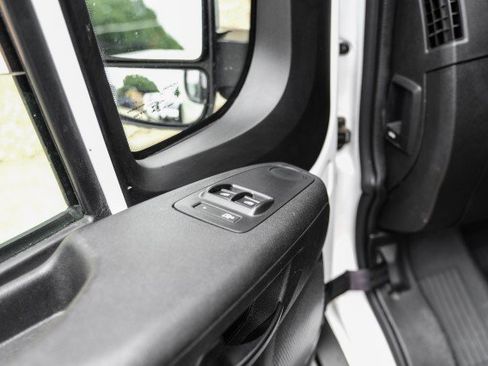 Used 2023 RAM ProMaster 2500 FWD image 39