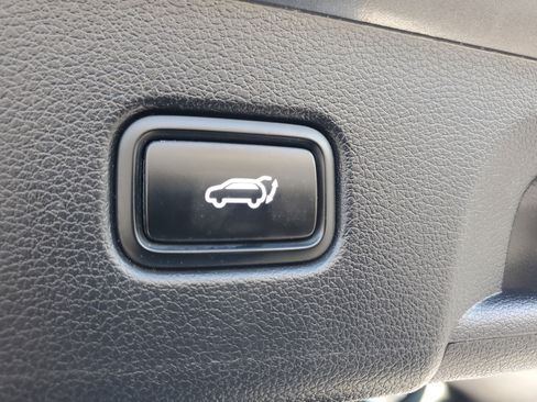 Used 2021 Hyundai Palisade Limited image 9