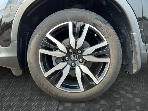 Used 2022 Honda Pilot Touring image 14
