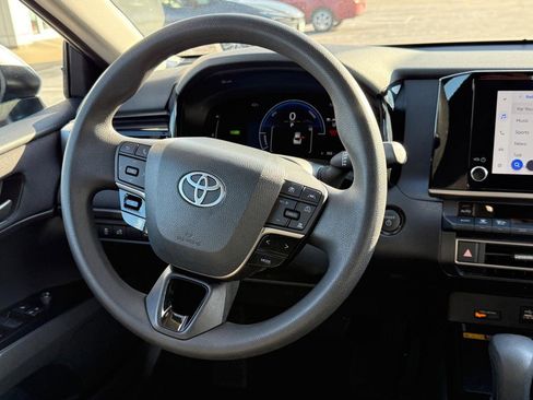 Certified 2025 Toyota Camry LE image 13