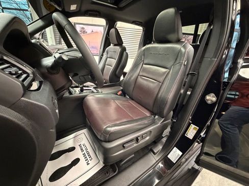 Used 2018 Honda Ridgeline Black Edition image 8