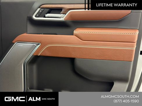 New 2026 GMC Sierra 2500 Denali Ultimate AWD/4WD image 15