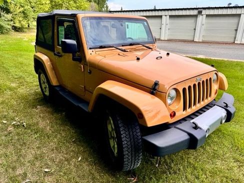 Used 2013 Jeep Wrangler Sahara w/ Connectivity Group AWD/4WD image 6