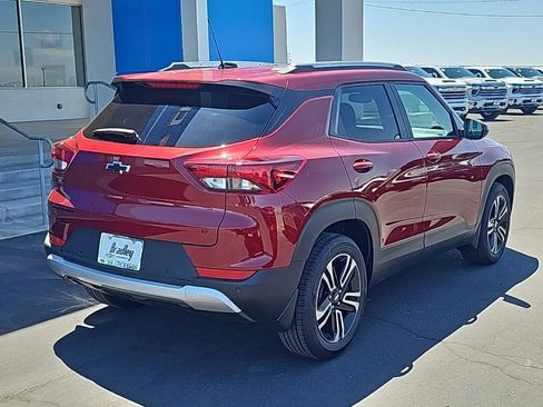 New 2025 Chevrolet TrailBlazer LT w/ Convenience Package image 3