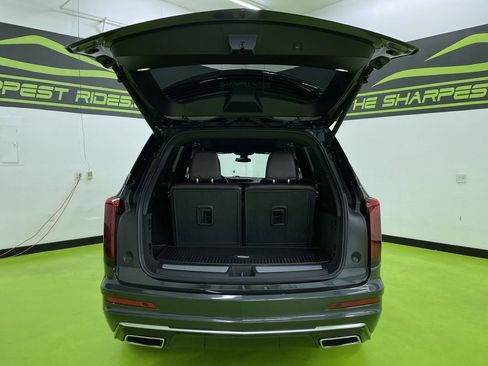 Used 2021 Cadillac XT6 Premium Luxury image 9