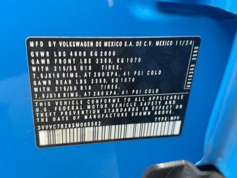 Certified 2025 Volkswagen Taos SE w/ Panoramic Sunroof Package image 19