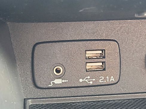 Used 2022 Subaru Crosstrek 2.5i Limited w/ Moonroof Package 2 image 24