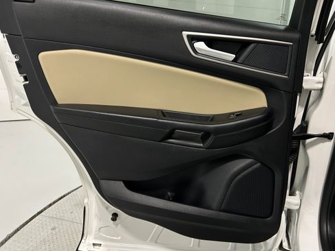 Used 2022 Ford Edge SEL AWD/4WD image 26