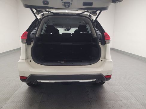 Used 2019 Nissan Rogue SV AWD/4WD image 29