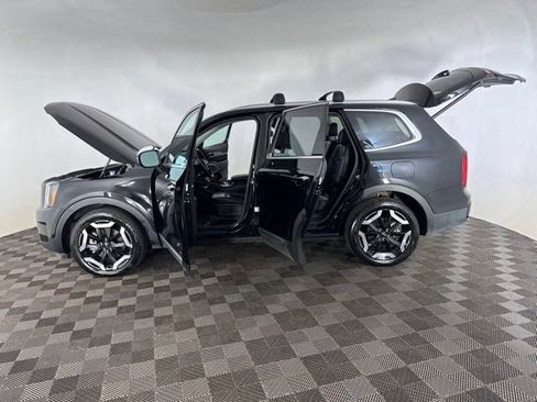 Certified 2025 Kia Telluride S AWD/4WD image 11