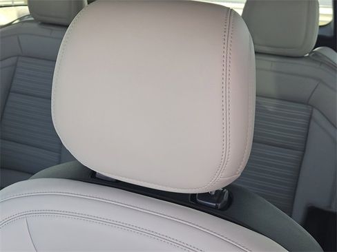 New 2026 Lincoln Nautilus Reserve image 14