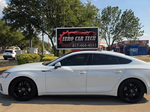 Used 2019 Audi A5 2.0T Premium Plus w/ Premium Plus AWD/4WD image 2