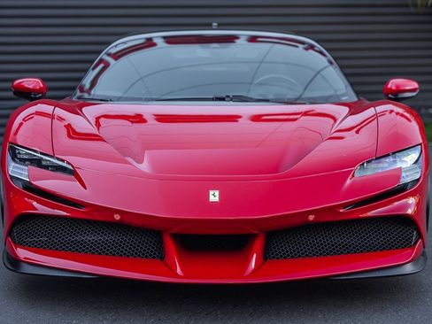 Used 2021 Ferrari SF90 Stradale image 7