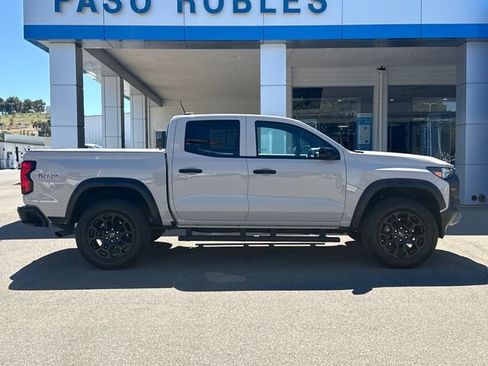 Used 2026 Chevrolet Colorado Trail Boss AWD/4WD image 2