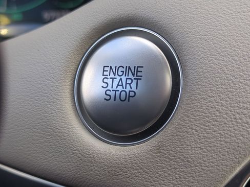 Used 2022 Hyundai Palisade Limited image 33