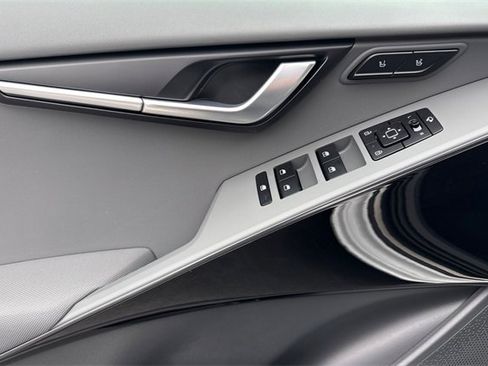 New 2026 Kia Niro SX image 12