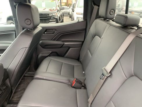 Used 2024 Chevrolet Colorado Trail Boss w/ Advanced Trailering Package AWD/4WD image 19