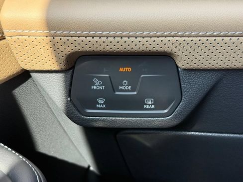 Certified 2026 Volkswagen Atlas Cross Sport SE AWD/4WD image 20