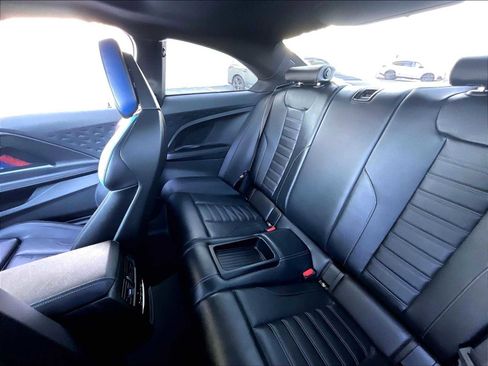 Used 2023 BMW M2 w/ Lighting Package RWD image 28