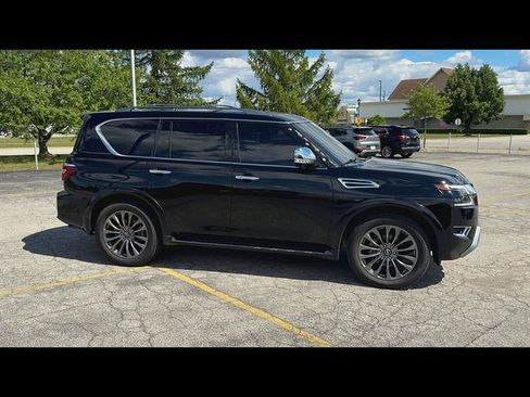 Used 2023 Nissan Armada Platinum w/ Captain's Chairs Package AWD/4WD image 9