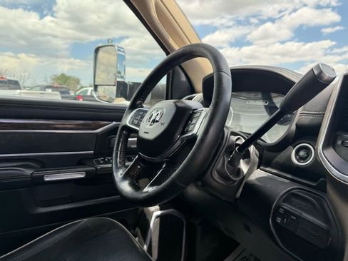 Used 2019 RAM 2500 Laramie AWD/4WD image 17