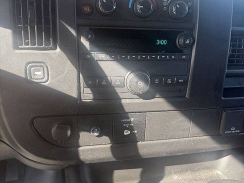 Used 2025 Chevrolet Express 2500 w/ Driver Convenience Package RWD image 10