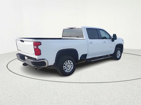 Used 2023 Chevrolet Silverado 2500 LT w/ Convenience Package image 7