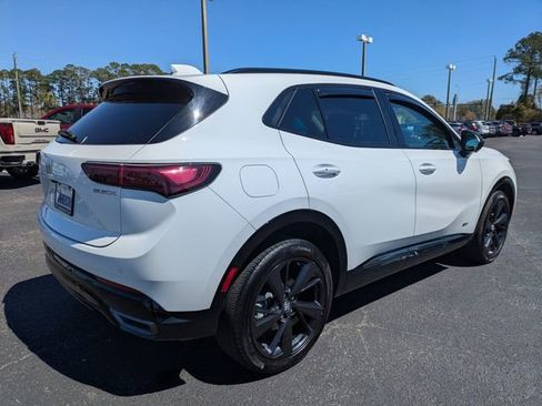 Used 2025 Buick Envision Sport Touring image 4