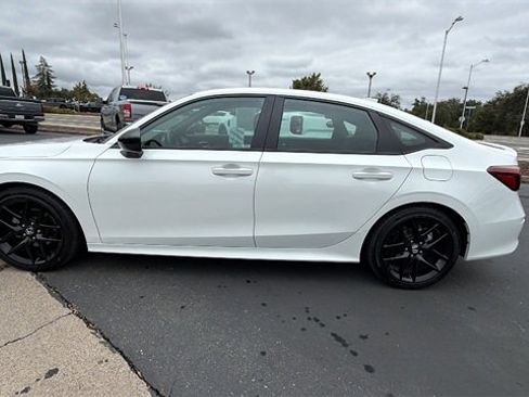 Used 2025 Honda Civic Sport image 7