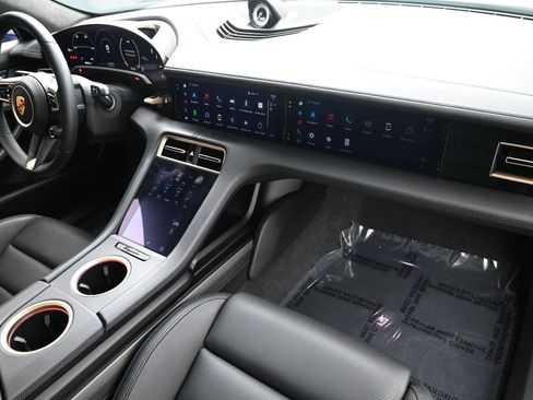 Certified 2020 Porsche Taycan Turbo S image 32