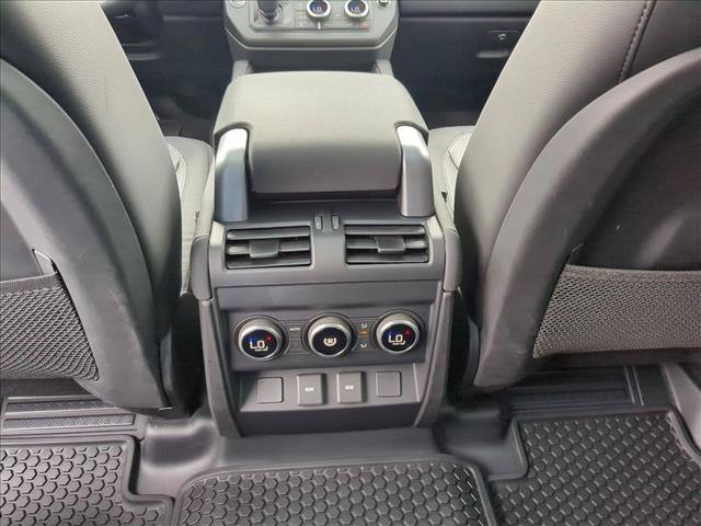 Used 2023 Land Rover Defender 110 X-Dynamic SE AWD/4WD image 19