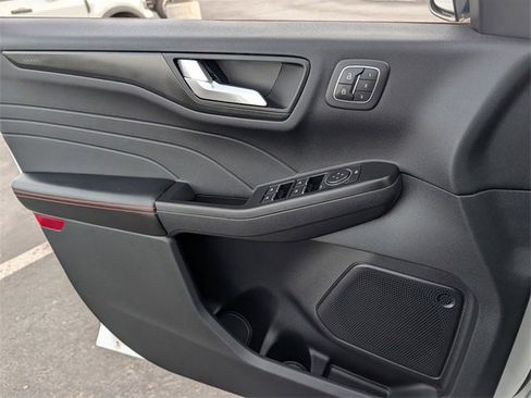 Certified 2022 Ford Escape SEL w/ SEL Stealth AWD Package image 20