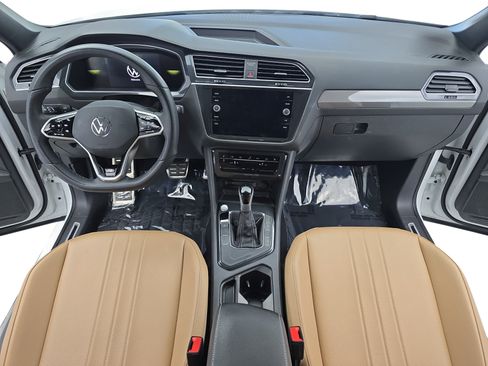 Certified 2024 Volkswagen Tiguan SE R-Line FWD image 9