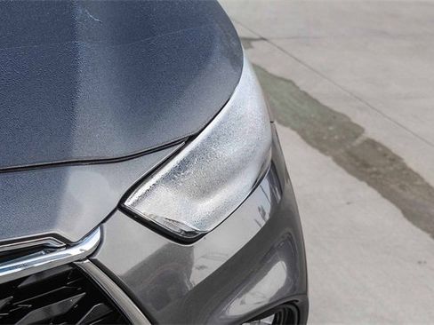 Used 2023 Toyota Highlander Limited image 17