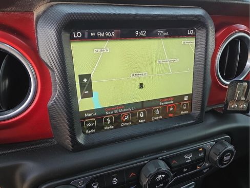 Used 2018 Jeep Wrangler Unlimited Rubicon w/ Dual Top Group image 13