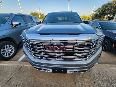 Used 2026 GMC Sierra 1500 Denali w/ Technology Package AWD/4WD image 2