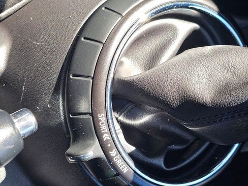 Used 2014 MINI Cooper S FWD image 38