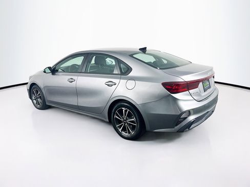 Used 2023 Kia Forte LXS image 5