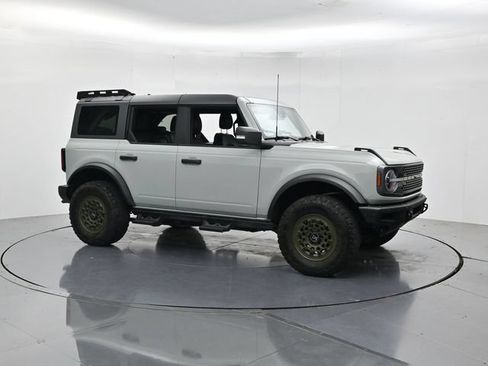 Certified 2024 Ford Bronco Badlands AWD/4WD image 3