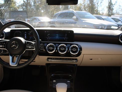 Certified 2021 Mercedes-Benz CLA 250 image 23