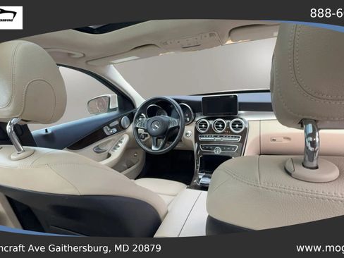 Used 2015 Mercedes-Benz C 300 4MATIC Sedan image 7