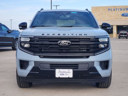 New 2026 Ford Expedition Max Platinum w/ Stealth Appearance Package image 6